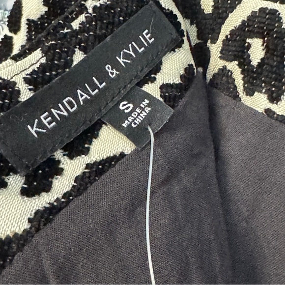 Kendall & Kylie Leopard Print Mini Skirt Women’s Small Back Zip - Picture 5 of 8